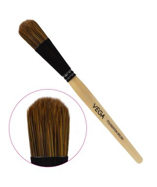 Foundation Brush (EV-01)